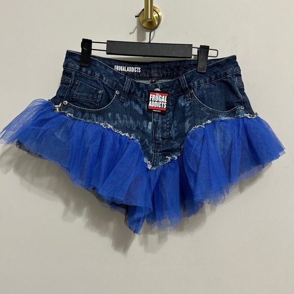 Handcrafted Upcycled Blue Ruffle Mini Skirt Size 8 - Picture 4 of 7